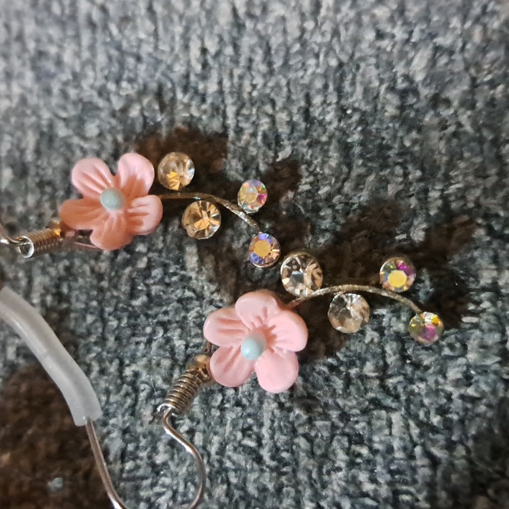 Flowers lot bundle set small tiny floral silver tone negative space ring earring - Picture 4 of 5